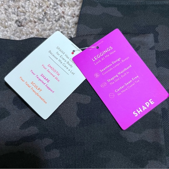 Spanx Black Camo Leggings Size Small NWT - Picture 3 of 10